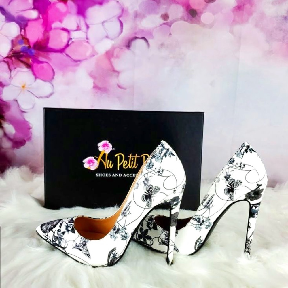 B&W Floral print heels